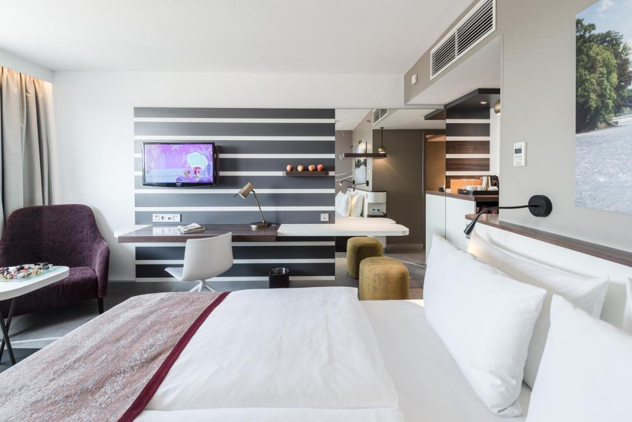 Chambre Lit Queen-Size Premium - Vue sur Ville