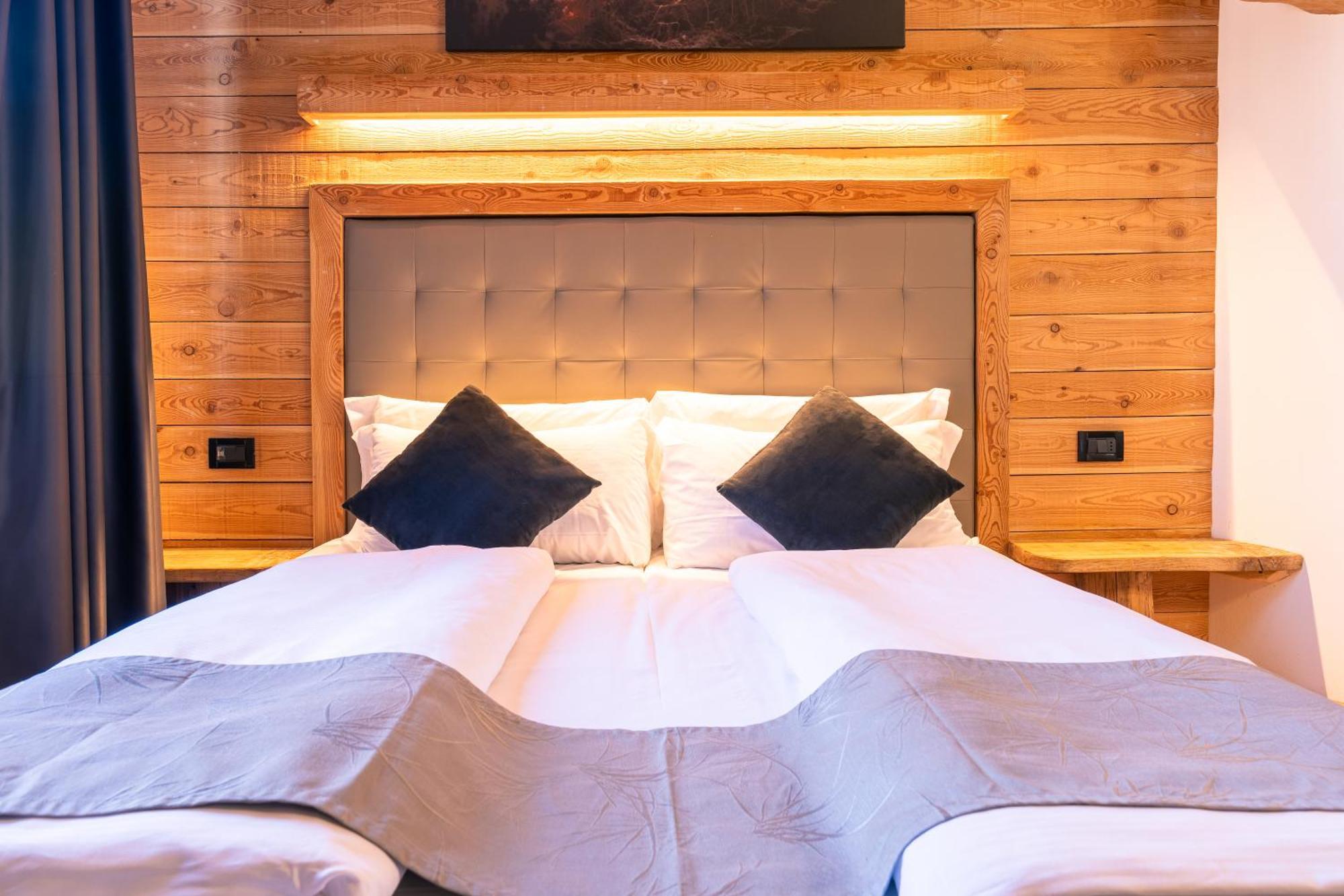 Superior City View Room