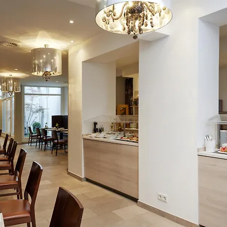 H+ Hotel Muenchen-2