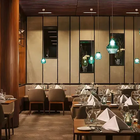 Leonardo Royal Hotel Munich Bavaria Towers-2